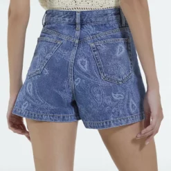 SHORT COURT EN JEAN À DÉLAVAGE CACHEMIRE THE KOOPLES PANTALON - Shorts Di Jeans - Blue Denim, Donna -Vendite The Kooples 0ebc96d298a94cea9cca4774db10fa7e