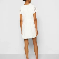The Kooples Donna ROBE COURTE AMANCHES EMBROIDERY - Vestito Estivo - Off White -Vendite The Kooples 2c22b4a39c344e46ab4bd5a13a7ff047