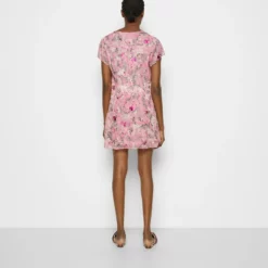 The Kooples Donna ROBE COURTE AVEC MANCHES VOLANTES ET COL VEN - Vestito Elegante - Pink -Vendite The Kooples 3e36858a14e6405295bdabf5bb4ee1db