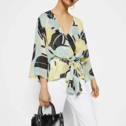 The Kooples Donna KIMONOEN IMPRIME - Camicetta - Green 13 The Kooples Donna KIMONOEN IMPRIME - Camicetta - Green -Vendite The Kooples 43a9e3d07dab4a84bcdb4fc87591139c