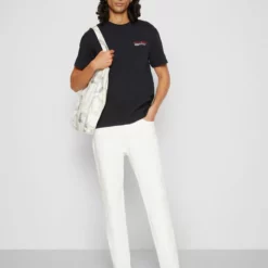 The Kooples Uomo T-shirt Con Stampa - Black 13 The Kooples Uomo T-shirt Con Stampa - Black -Vendite The Kooples 4c2276988dde46b6b91610a086da5909