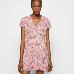 The Kooples Donna ROBE COURTE AVEC MANCHES VOLANTES ET COL VEN - Vestito Elegante - Pink -Vendite The Kooples 5c41247b918c46d6a7d3bdbdb67fff85