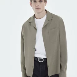 The Kooples COL HAWAÏEN POCHES PLAQUÉES - Camicia - Kaki, Uomo