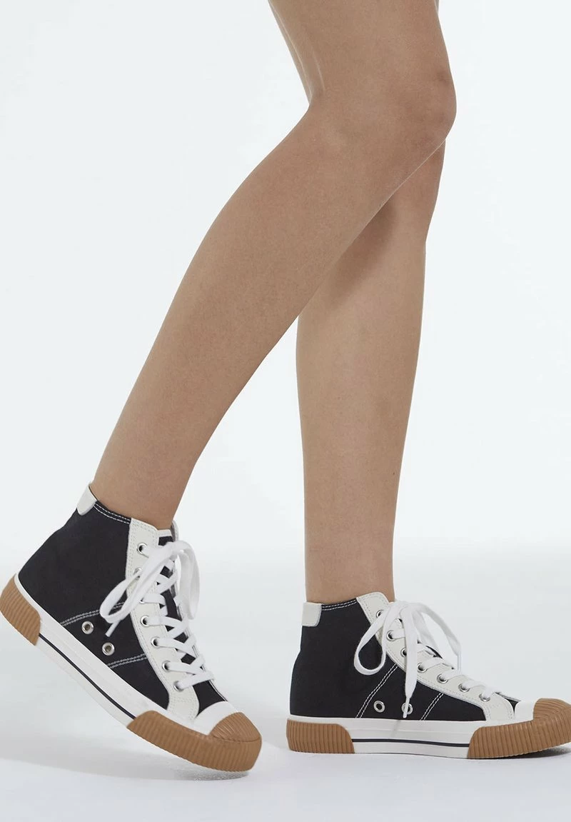 The Kooples Unisex BASKETS BASKET - Sneakers Alte - Black 5 The Kooples Unisex BASKETS BASKET - Sneakers Alte - Black - immagine 3