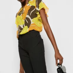 The Kooples Donna Camicetta - Yellow 13 The Kooples Donna Camicetta - Yellow -Vendite The Kooples 6f81e329d4724bb69442bcb1abe21c96