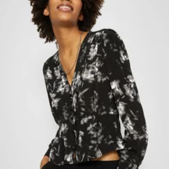 The Kooples TOP - Camicetta - Black / White, Donna 14 The Kooples TOP - Camicetta - Black / White, Donna -Vendite The Kooples 6ff8df8fa2304dab8680ec7b6f5d108d