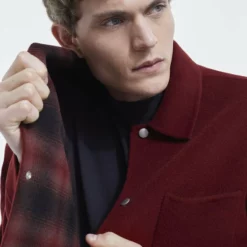 The Kooples Uomo Giacca Da Mezza Stagione - Burgundy 11 The Kooples Uomo Giacca Da Mezza Stagione - Burgundy -Vendite The Kooples 71ae3cd824bc43e48c3597181ae2b403