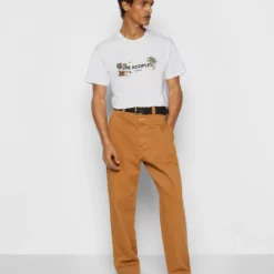 The Kooples T-shirt Con Stampa - White, Uomo 13 The Kooples T-shirt Con Stampa - White, Uomo -Vendite The Kooples 84aa737a3d4347b48af63ff5cd781f06