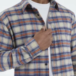 The Kooples Camicia - Beige/red, Uomo 13 The Kooples Camicia - Beige/red, Uomo -Vendite The Kooples c1eaf0a1e21b4f4db6b59af7040cb50c