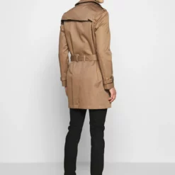 The Kooples MANTEAU - Trench - Beige, Uomo -Vendite The Kooples d72bd5ddd56d490f8dd11e38a233a31a