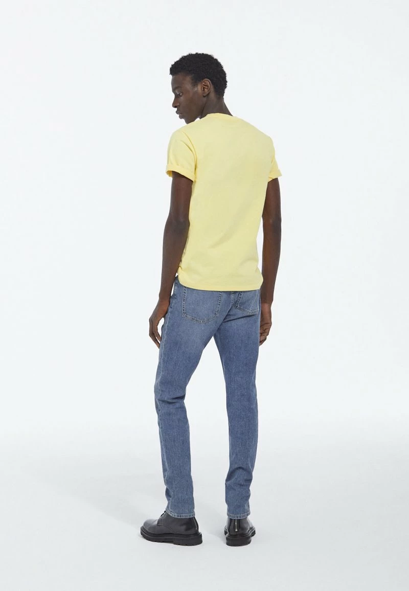 The Kooples MANCHES - T-shirt Con Stampa - Yellow, Uomo 6 The Kooples MANCHES - T-shirt Con Stampa - Yellow, Uomo - immagine 4