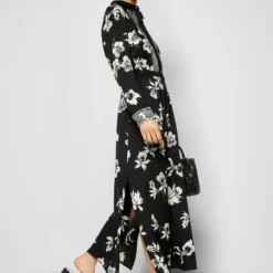 The Kooples Donna ROBE LONGUE MANCHE LONGUE IMPRIME - Abito A Camicia - Black White 13 The Kooples Donna ROBE LONGUE MANCHE LONGUE IMPRIME - Abito A Camicia - Black White -Vendite The Kooples eeaa534c33b34880871ee771645a351e