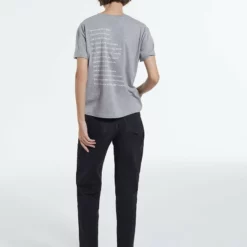 The Kooples WHAT IS T MANCHE - T-shirt Con Stampa - Grey Melange, Donna 12 The Kooples WHAT IS T MANCHE - T-shirt Con Stampa - Grey Melange, Donna -Vendite The Kooples effb882d514b43a29395f96b39b86ea4